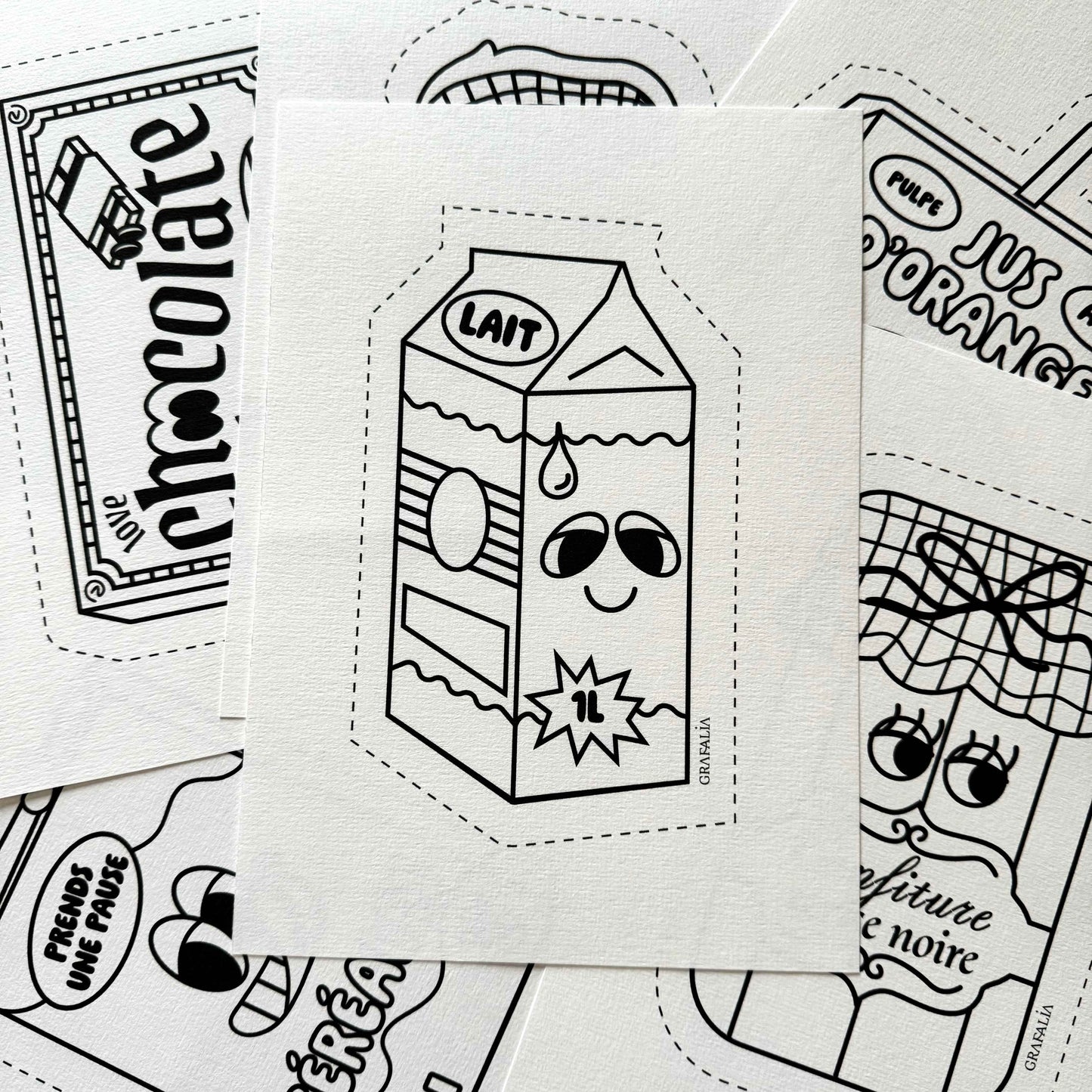 Lot de 6 coloriages à découper